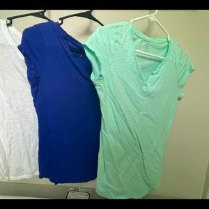 3 split neck short sleeve tees XS